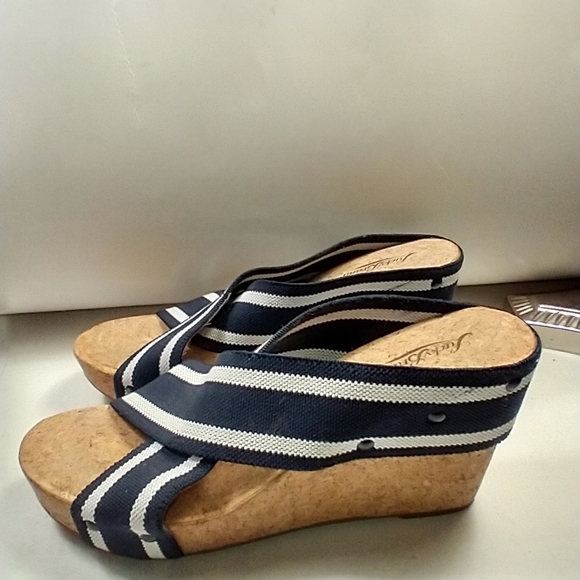 Lucky Brand Miller 2 Platform Wedge Sandals Women's sz 9.5M. - Picture 3 of 10